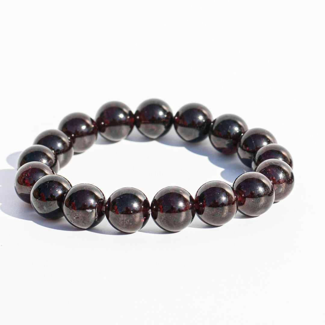 Garnet (石榴石) | (AA Quality) Stretchy Cord Bracelet | The Stone of Sensuality