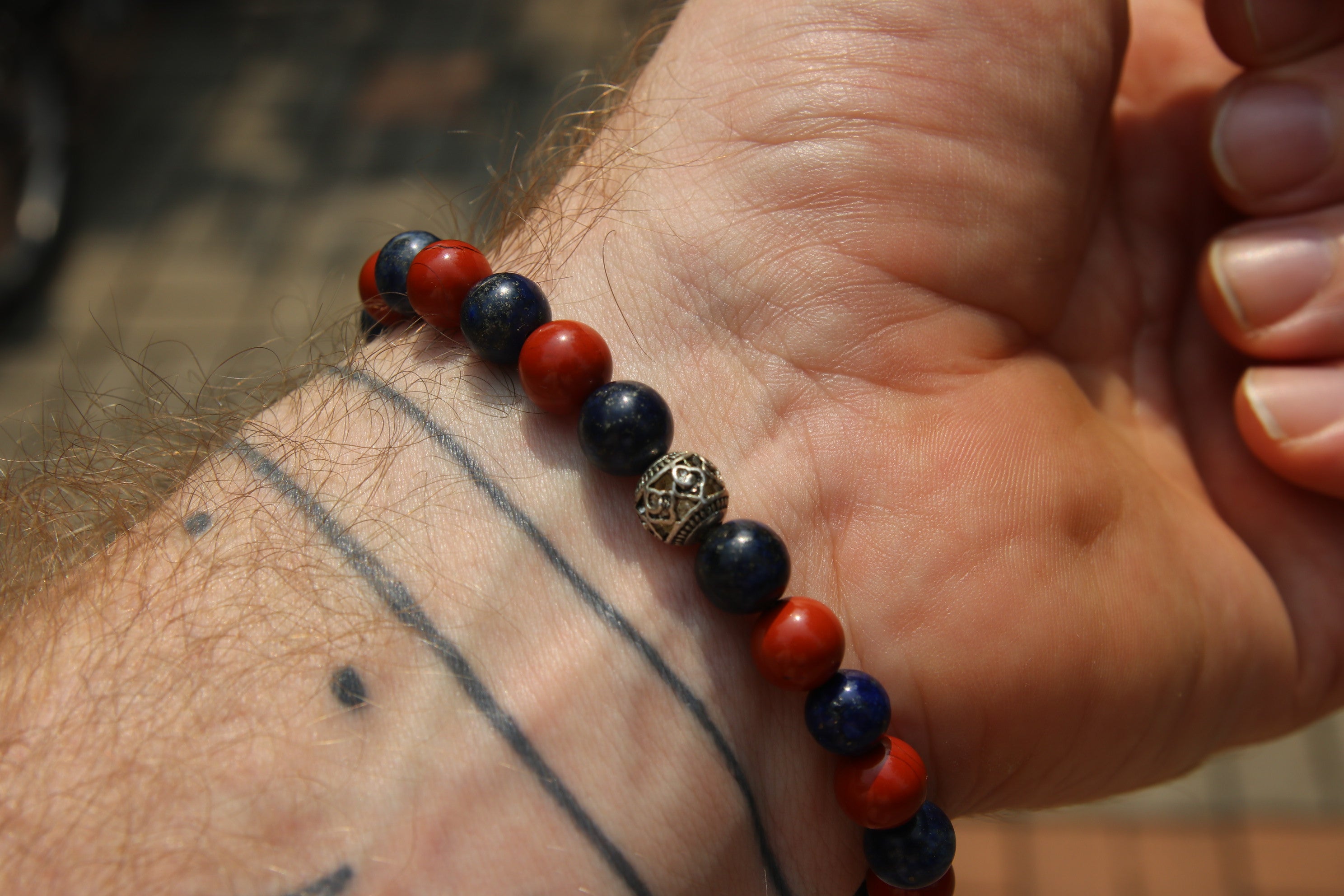 Lapis Lazuli (青金石) | Red Jasper (紅碧玉)| Bracelet with Tibetan Style Silver Spacer